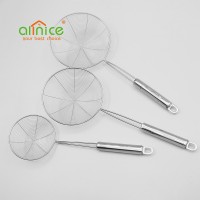 Wholesale bulk home kitchen used multiple sizes frying stainless steel strainer with long handle